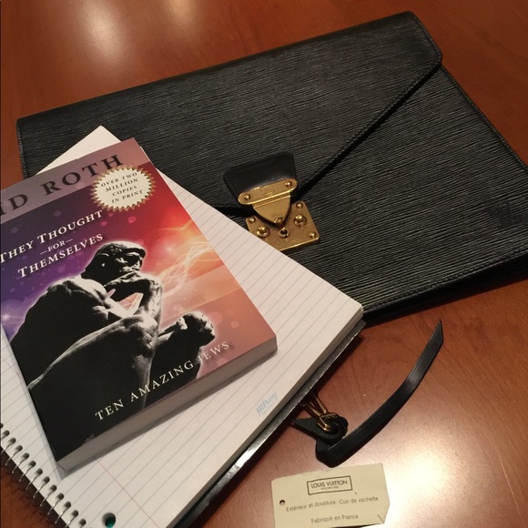 Luis Vuitton attaché - Picture 6 of 10